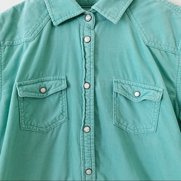 American Eagle Corduroy Button-Down Size S - Picture 2 of 5